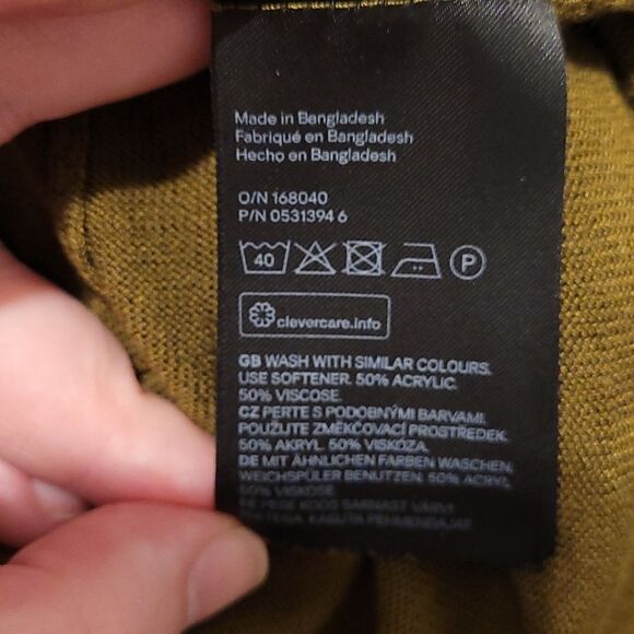 H&M green knit sweater top - Picture 5 of 5